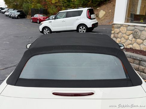 Used 2002 Ford Thunderbird image 15