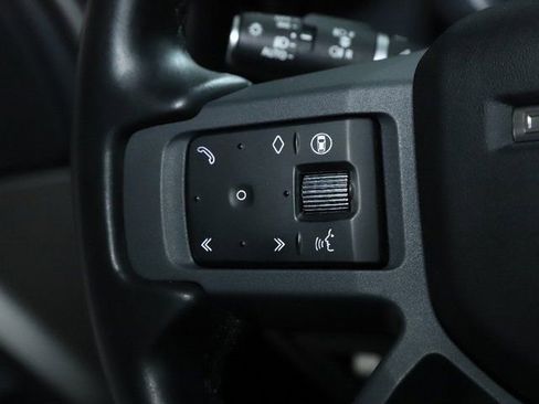 Certified 2024 Land Rover Defender 110 X-Dynamic SE image 22