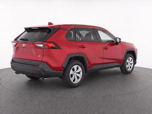Used 2024 Toyota RAV4 LE FWD image 7