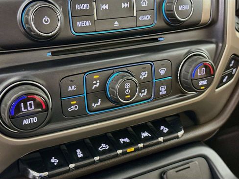 Used 2017 GMC Sierra 1500 Denali AWD/4WD image 9