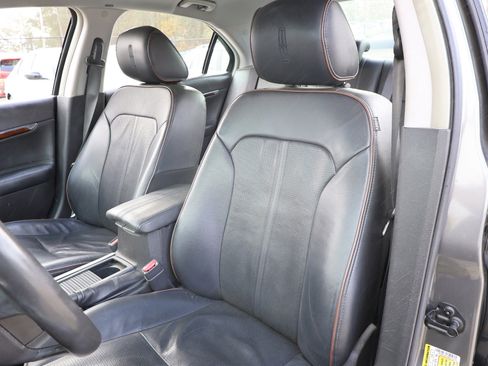 Used 2011 Lincoln MKZ image 20