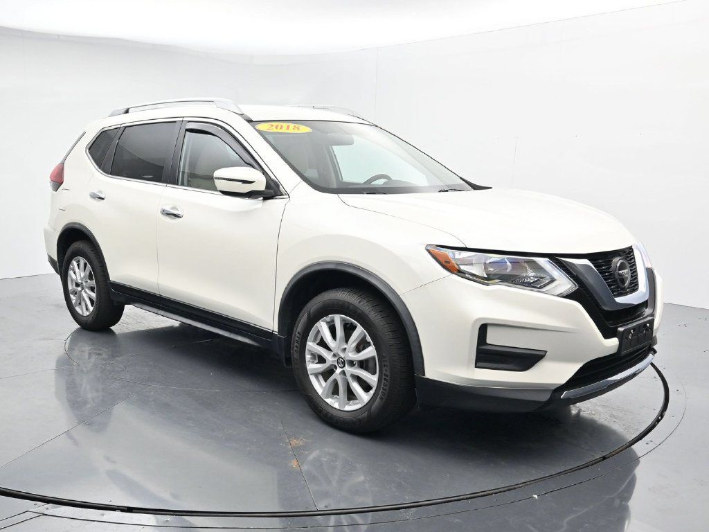 Used 2018 Nissan Rogue SV AWD/4WD image 2