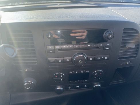 Used 2011 GMC Sierra 1500 SLE w/ Power Tech Package image 9