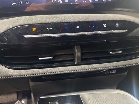 New 2025 Buick Enclave Preferred w/ Power Package image 35