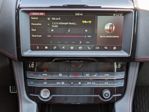 Used 2020 Jaguar F-PACE S AWD/4WD image 19