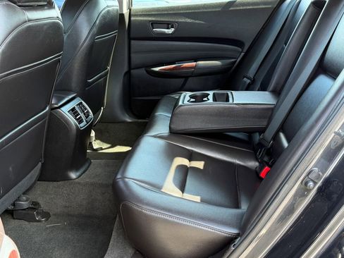 Used 2015 Acura TLX V6 image 12