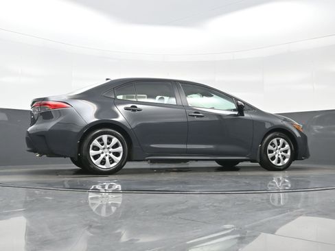 Used 2026 Toyota Corolla LE FWD image 31