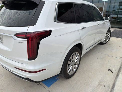 Used 2020 Cadillac XT6 Premium Luxury w/ Platinum Package image 4