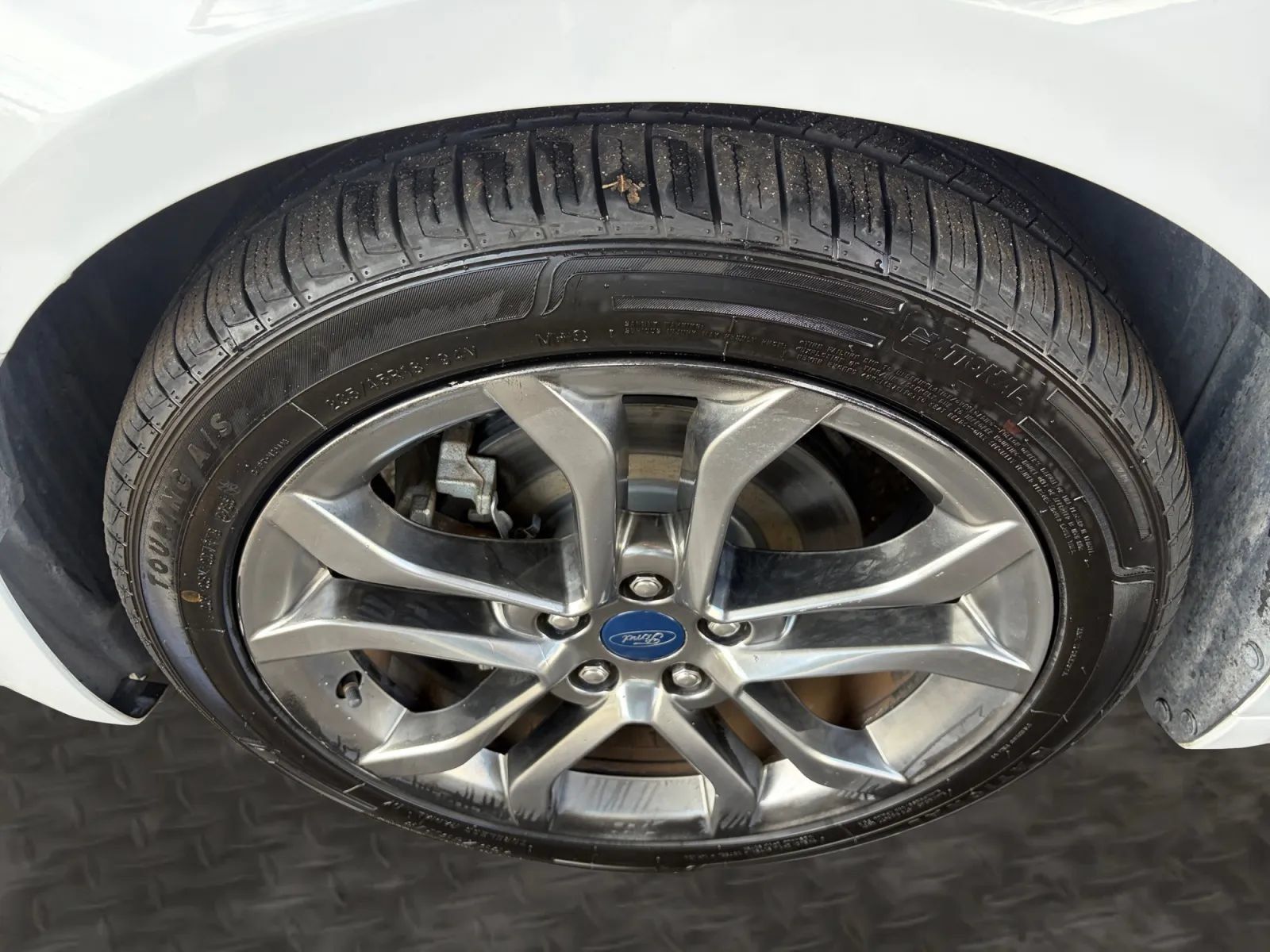 Used 2020 Ford Fusion SEL FWD image 37