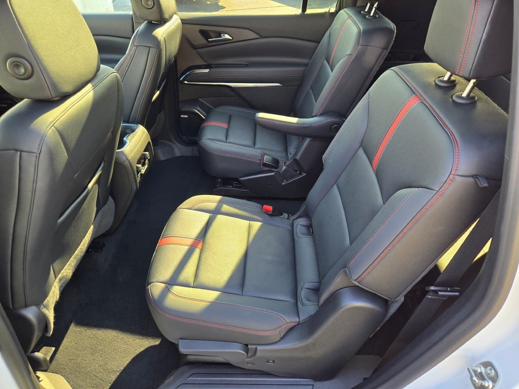 Certified 2024 Chevrolet Traverse RS AWD/4WD image 20