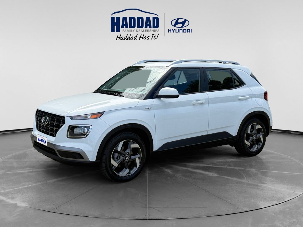 Certified 2026 Hyundai Venue SEL FWD image 1