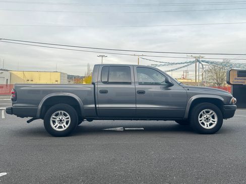 Used 2003 Dodge Dakota Sport image 3