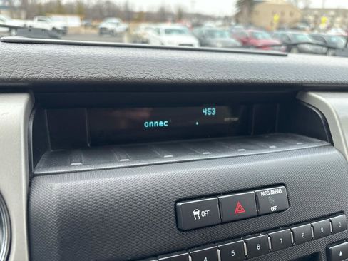 Used 2011 Ford F150 XLT w/ XLT Chrome Pkg image 19