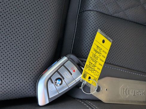 Used 2023 BMW 540i w/ M Sport Package image 36