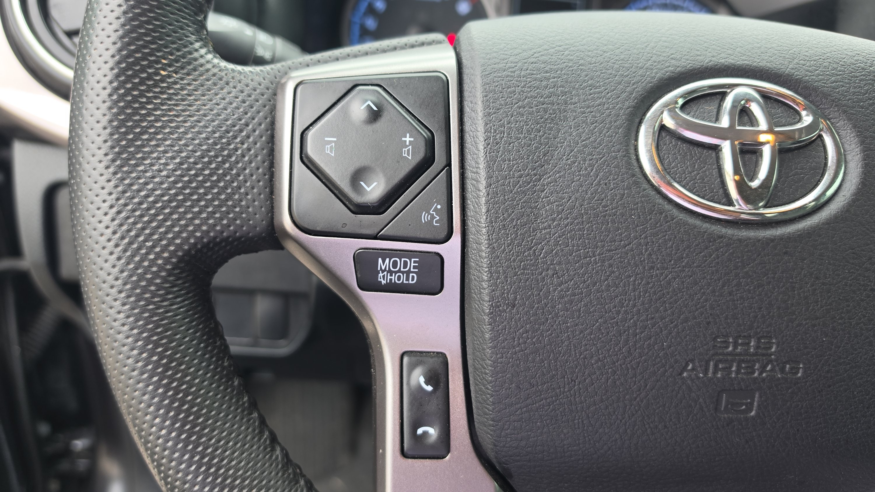 Used 2021 Toyota Tacoma SR5 RWD image 13