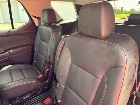 Used 2020 Chevrolet Traverse RS FWD image 25
