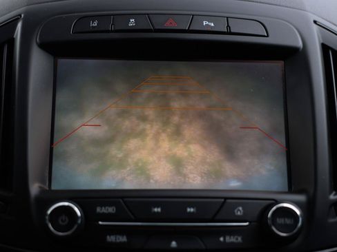 Used 2016 Buick Regal Premium w/ Driver Confidence Package #1 FWD image 33