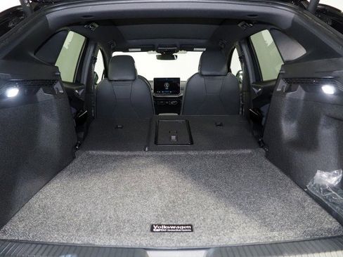 Used 2024 Volkswagen ID.4 Pro S image 43