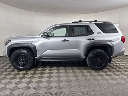 Used 2025 Toyota 4Runner TRD Off-Road image 7