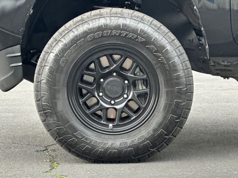 Used 2022 Toyota Tacoma SR image 24