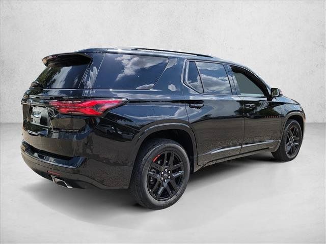 Used 2023 Chevrolet Traverse Premier w/ Redline Edition FWD image 5