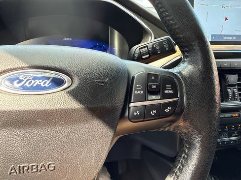 Used 2020 Ford Escape Titanium AWD/4WD image 32