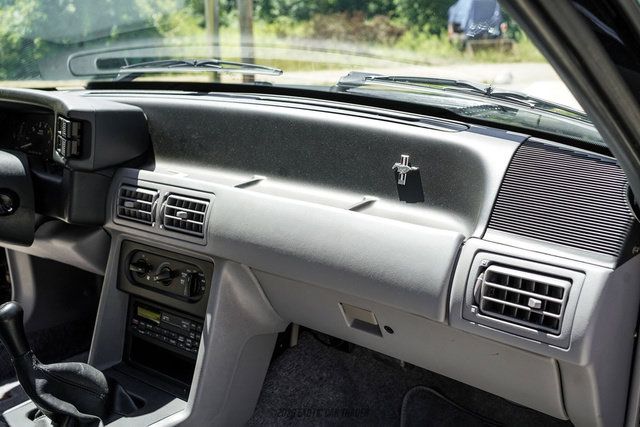 Used 1993 Ford Mustang Cobra RWD image 36
