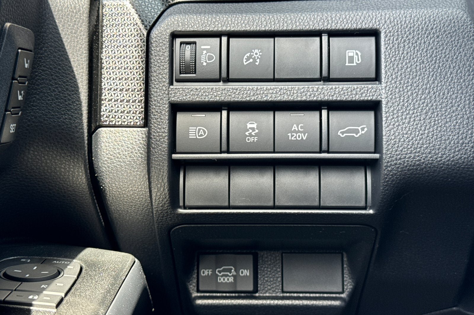 New 2026 Toyota 4Runner Limited AWD/4WD image 30