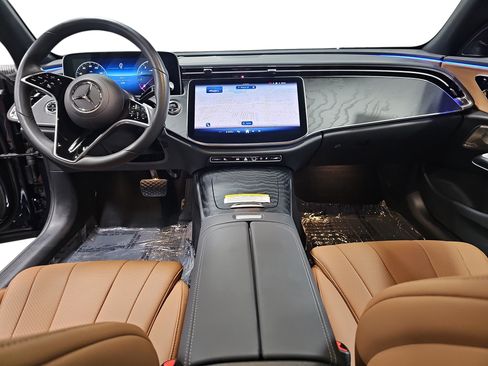 Used 2026 Mercedes-Benz E 350 Sedan image 10