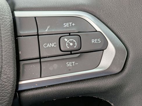 Certified 2024 Jeep Compass Latitude w/ Sun and Sound Group image 21