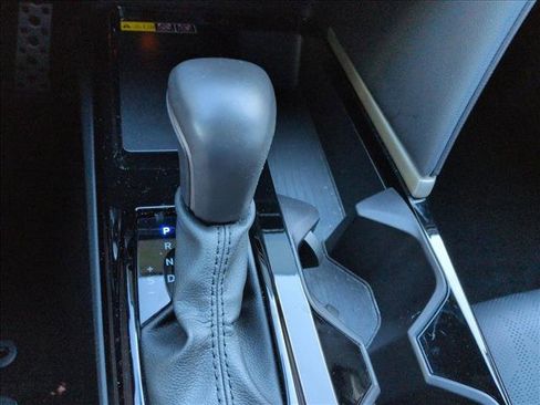 Used 2025 Toyota Camry XSE image 11