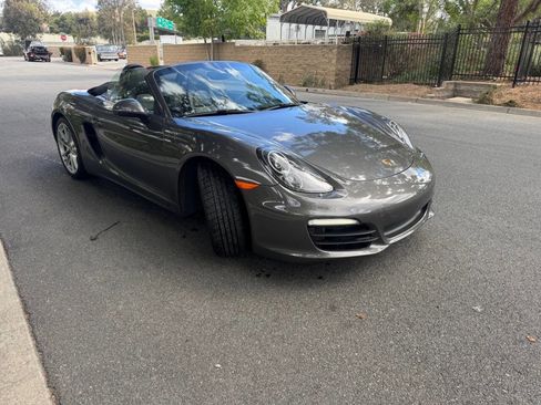Used 2013 Porsche Boxster S image 3