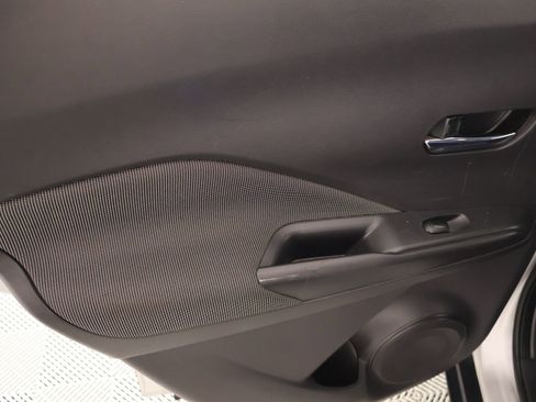 Used 2019 Nissan Kicks SV image 15