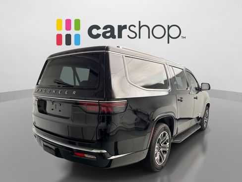 Used 2023 Jeep Wagoneer L 4WD w/ Premium Group I image 5