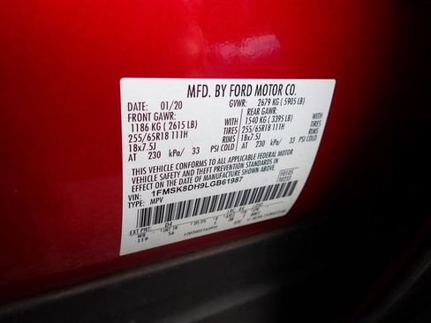 Used 2020 Ford Explorer XLT w/ Equipment Group 202A AWD/4WD image 14