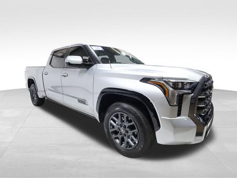 Used 2026 Toyota Tundra Platinum AWD/4WD image 6
