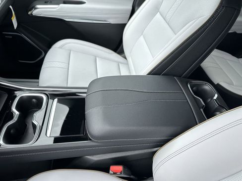 New 2026 Chevrolet Traverse High Country FWD image 26