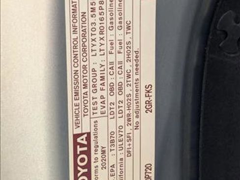 Used 2020 Toyota Highlander XLE FWD image 26