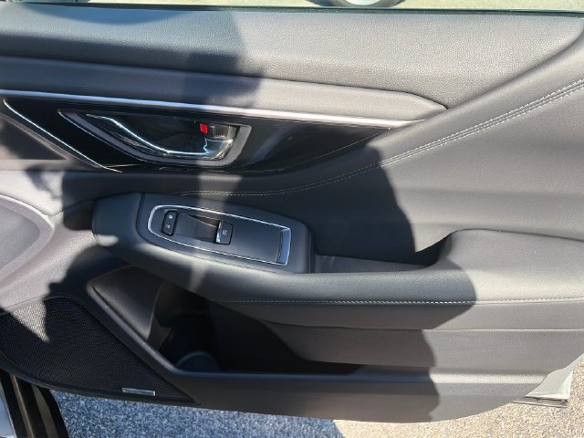 Used 2020 Subaru Outback Limited AWD/4WD image 30