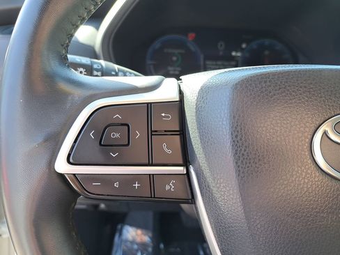 Used 2024 Toyota Grand Highlander Limited image 22