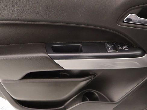 Used 2022 Chevrolet Colorado LT w/ Fleet Safety Package image 14