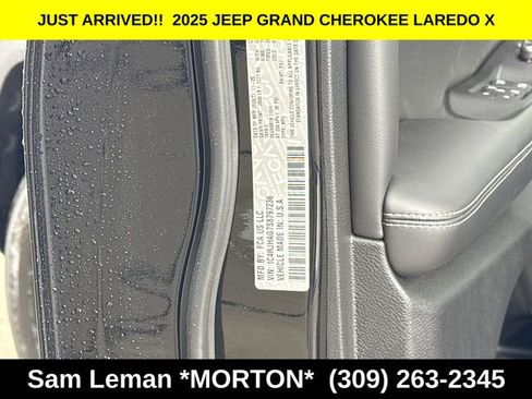 New 2025 Jeep Grand Cherokee Laredo X w/ Luxury Tech Group I image 31