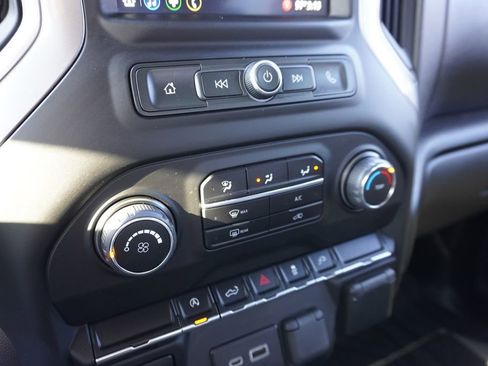 Used 2022 Chevrolet Silverado 1500 Custom w/ Rally Edition image 17