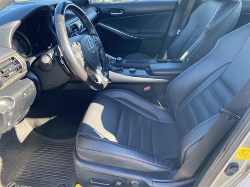 Used 2019 Lexus IS 300 AWD image 24