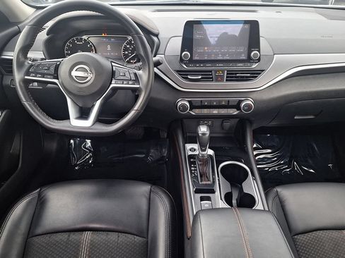 Used 2024 Nissan Altima 2.5 SR AWD/4WD image 14