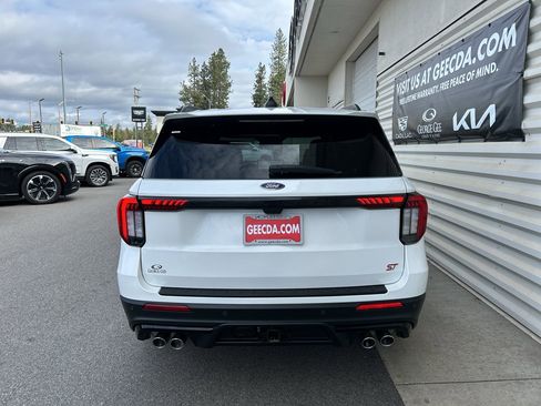Used 2025 Ford Explorer ST AWD/4WD image 5