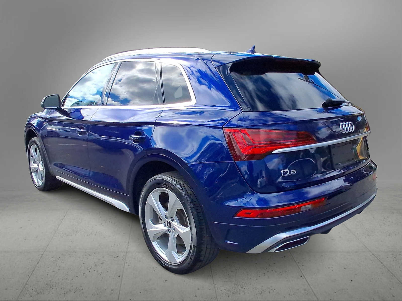 Certified 2023 Audi Q5 2.0T Premium Plus AWD/4WD image 6