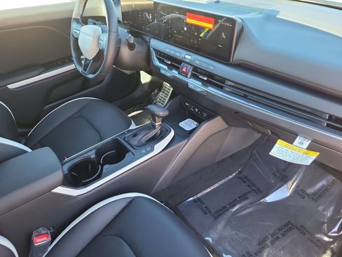 New 2025 Kia K4 GT-Line Turbo image 14