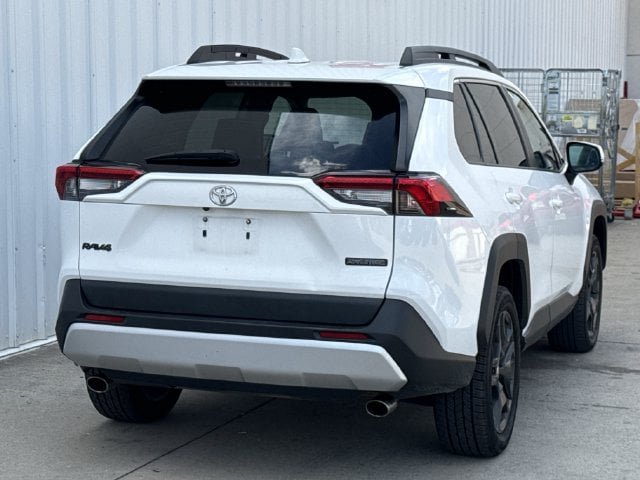 Used 2024 Toyota RAV4 Adventure AWD/4WD image 4
