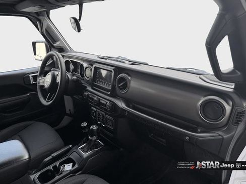 Used 2023 Jeep Wrangler Unlimited w/ Convenience Group AWD/4WD image 21